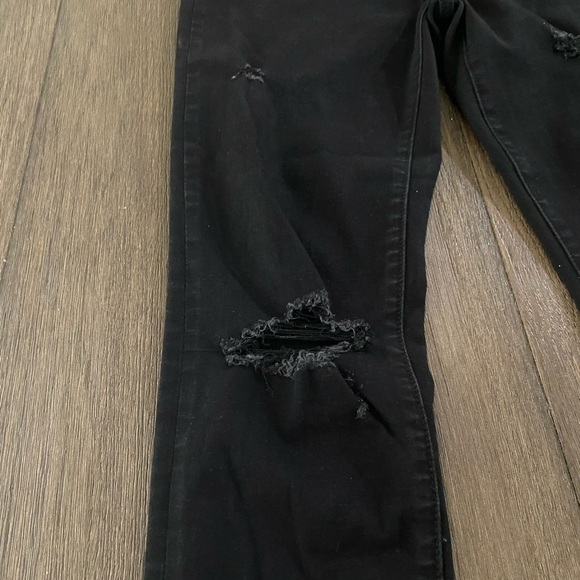 Joe’s Jeans High Rise Distressed Skinny Jeans. Ragged Hem. Black Size 28. - Picture 3 of 8